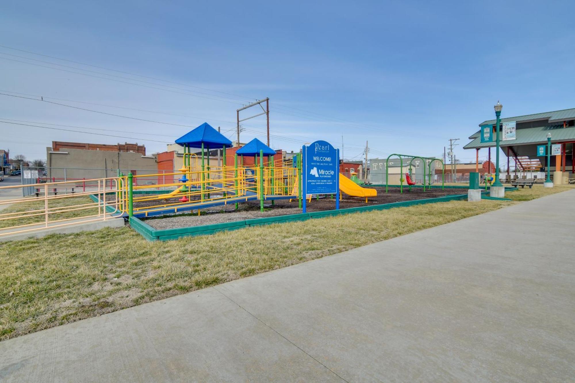Dtwn Loft In The Heart Of Monett Pets Welcome! Екстер'єр фото