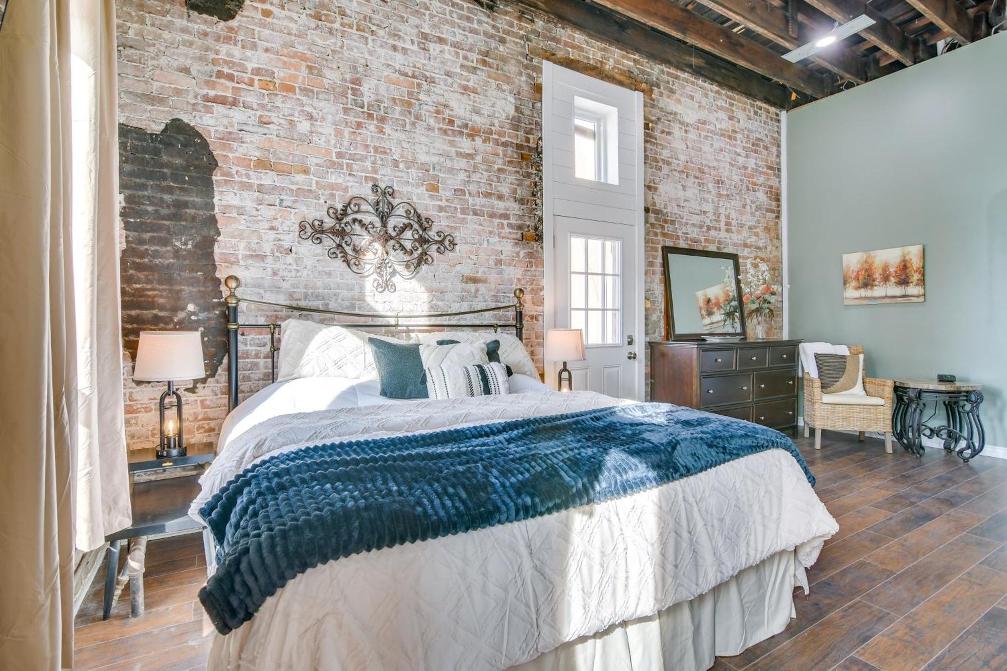 Dtwn Loft In The Heart Of Monett Pets Welcome! Екстер'єр фото